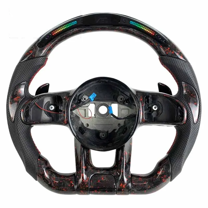 Volant carbone Mercedes AMG W177, W205 et W213 à LED, vue 3 sur 6